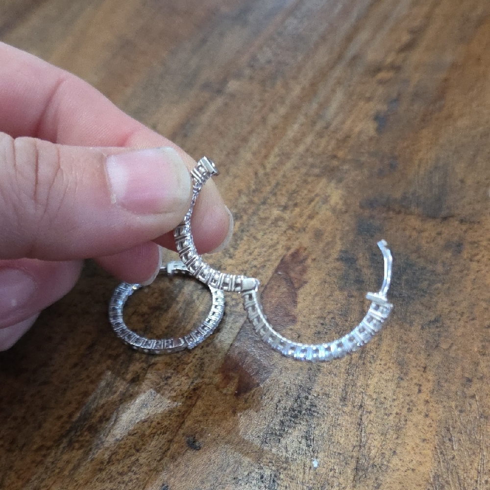 Elegant Silver Hoop Earrings - Picture 3 of 6